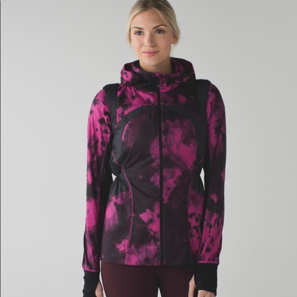 VINTAGE lululemon Vent It Out Jacket wmns sz 6 - Picture 9 of 15